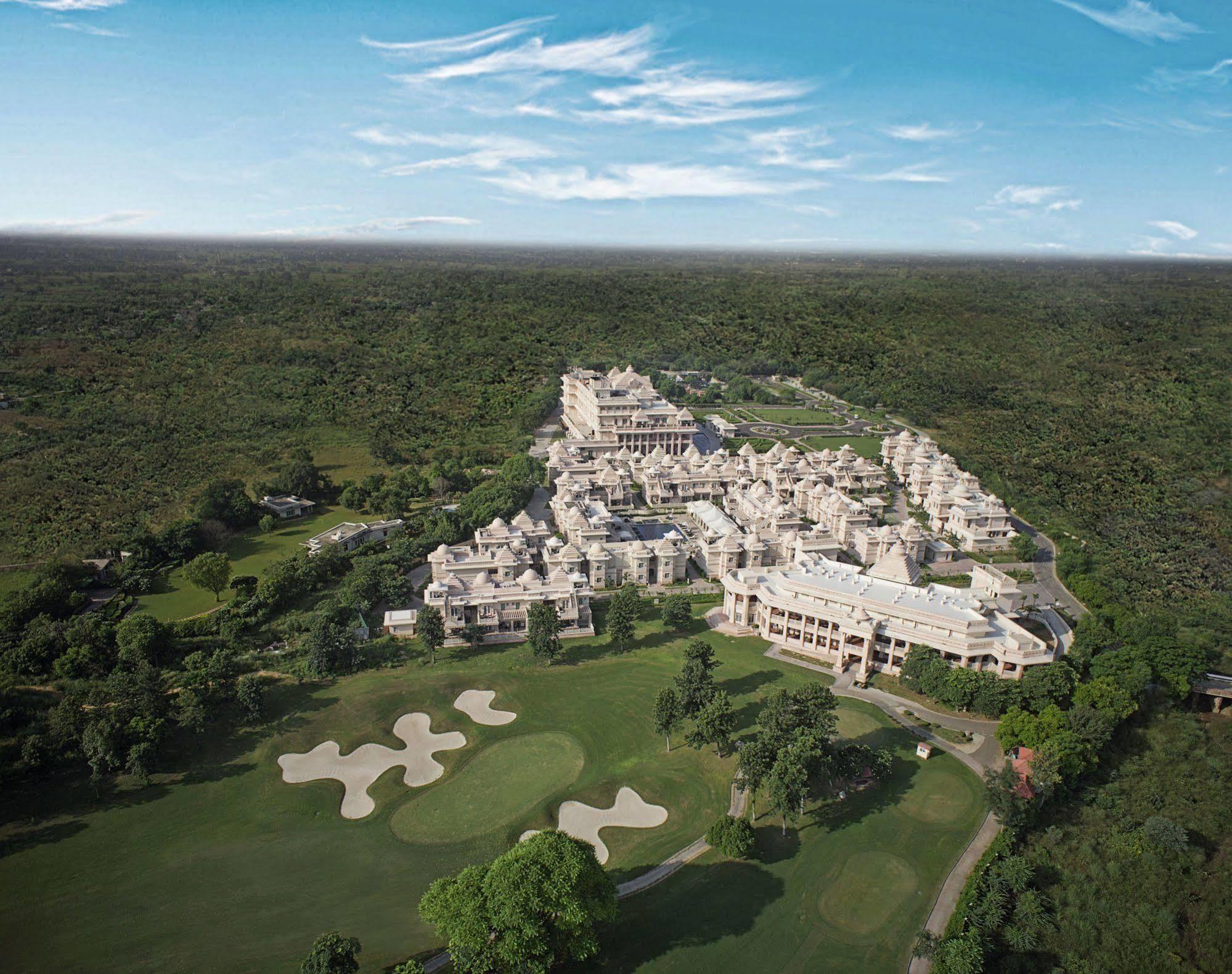 Itc Grand Bharat A Luxury Collection Resort Gurgaon Exterior foto